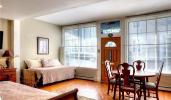 98 John St, Newport, RI 02840