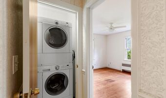 37 Beaumont St, East Providence, RI 02916