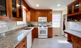 6012 19TH St N, Arlington, VA 22205