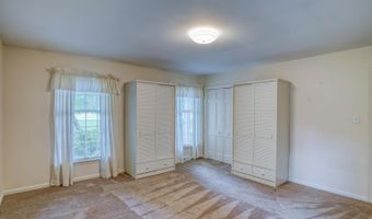 5 STUART Dr, Dover, DE 19901