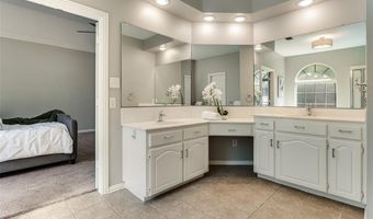 3840 Azure Ln, Addison, TX 75001