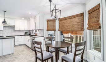 5 A Big Buck Ln, Brookfield, CT 06804