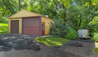 723 N River Rd, Algonquin, IL 60102