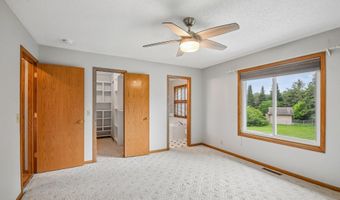13820 Sycamore St NW, Andover, MN 55304