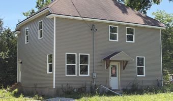1301 Garland St, Allouez, WI 54301