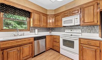 6 Paxton Ln, Bella Vista, AR 72714