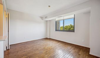 7420 WESTLAKE Ter 304, Bethesda, MD 20817