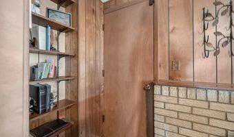 89 S Clarendon Ave, Addison, IL 60101