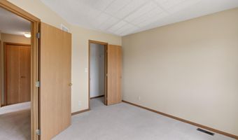 4146 Eisenhower Ln 4, Ames, IA 50010