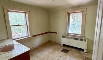 130 Crestview Ave, Absecon, NJ 08201