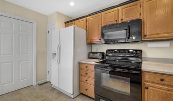305 Arbor Glen Dr, Ballwin, MO 63021