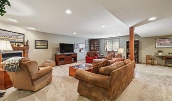4103 NE Briarwood Dr, Ankeny, IA 50021