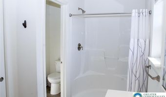 935 Graystone Cir, Allen, PA 18067