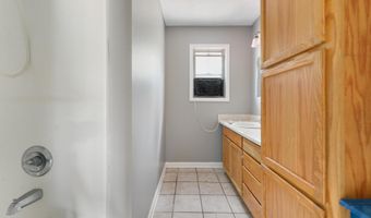 6077 E Kemper St, Bay St. Louis, MS 39520