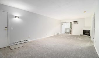 55 Mill Plain Rd 32-20, Danbury, CT 06811