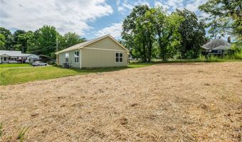 106 North St, Belton, SC 29627