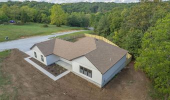 17 Builders Ln, Anderson, MO 64831