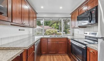 15765 SW VILLAGE Cir, Beaverton, OR 97007