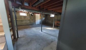 16 Fyffe Ave, Cranston, RI 02920