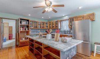 13633 U.S. 62, Ash Flat, AR 72513
