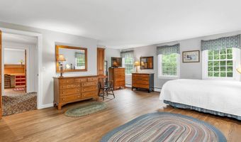 69 King Rd, Bedford, NH 03110