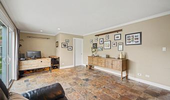 610 W Noyes St, Arlington Heights, IL 60005