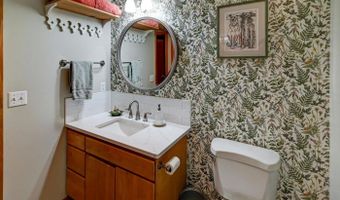 2877 Glacier Valley Rd, Fitchburg, WI 53711