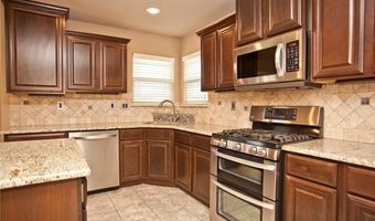 1906 Cypress St, Bentonville, AR 72713