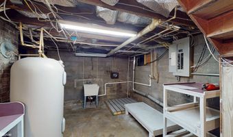 317 E 1st St, Arthur, IA 51431