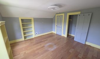 128 Elm St, Cabot, VT 05647