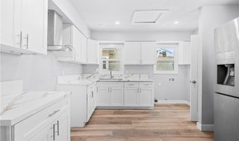 941 W 55th St, Los Angeles, CA 90037