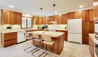 4238 50TH St NW, Washington, DC 20016