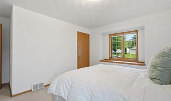 W2303 ST GERMAINE Court, Appleton, WI 54915