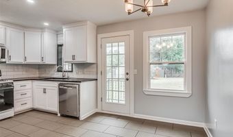7205 NW 45th St, Bethany, OK 73008