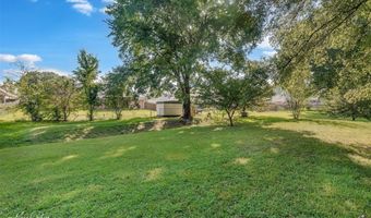 222 Country Club Dr, Benton, LA 71006