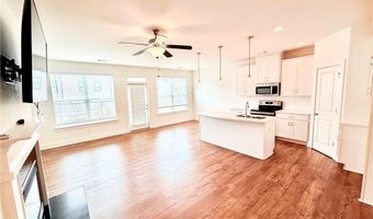 34 Auburn Woods Dr, Auburn, GA 30011