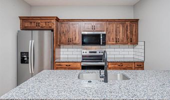 1800-1802 Broadfoot Dr, Abilene, KS 67410