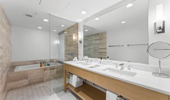 383 Kalaimoku St 1916, Honolulu, HI 96815