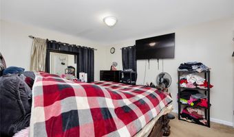 59 Oak St, Amityville, NY 11701