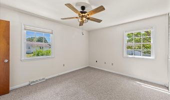 25 MEADOW GLEN Dr, Dover, DE 19901