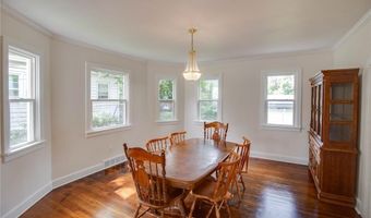205 E 12th St, Alton, IL 62002
