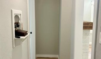 905 Hickory St, Altus, OK 73521