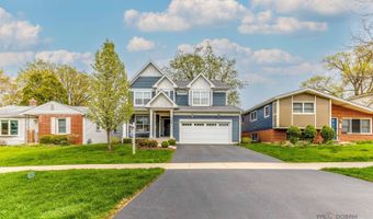 705 N Kaspar Ave, Arlington Heights, IL 60004