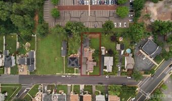 18 Tappen St, Avenel, NJ 07001