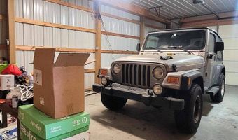 208 Fernwood Dr, Harrington, DE 19952