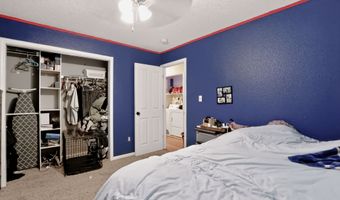7102 Harness Lakes Dr, Indianapolis, IN 46217