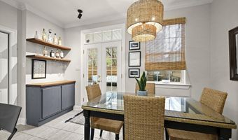 2210 Christian St #4, Baton Rouge, LA 70808