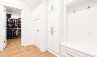 5305 Bentwater Dr, Benton, AR 72002