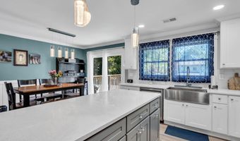3 Widgeon Dr, Bayville, NJ 08721