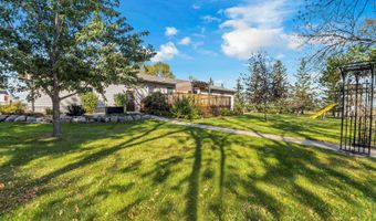 38397 Richmond Heights Dr, Aberdeen, SD 57401